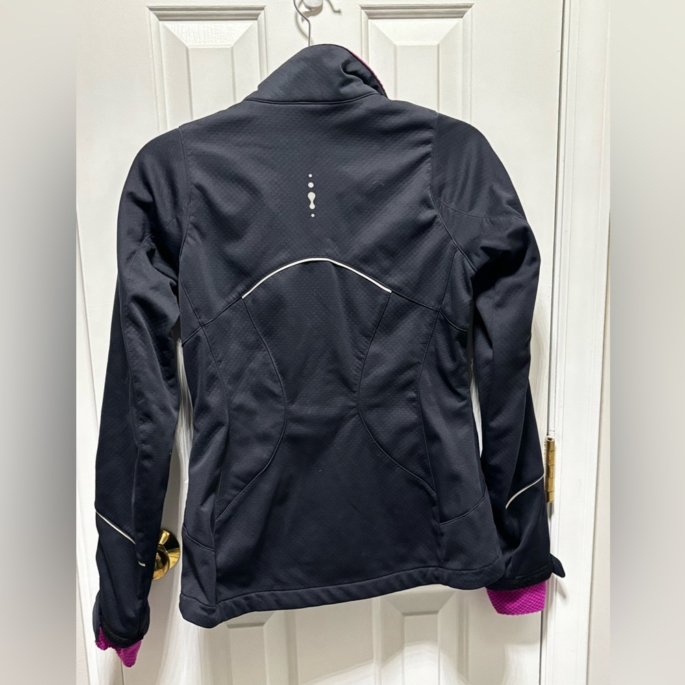 Cold Weather Running Jacket - Picture 7 of 8